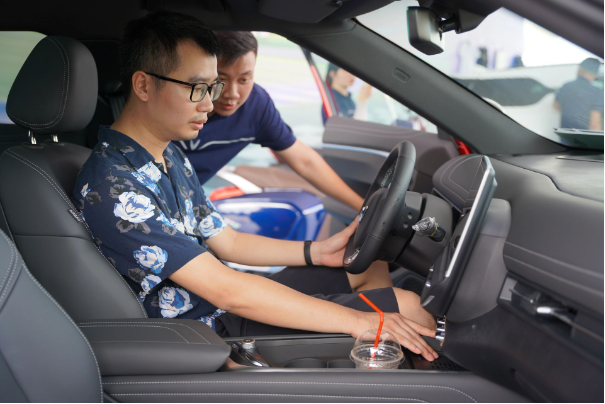 Chạy dịch vụ 25.000 km, VF 5 bán lại chỉ mất đúng 15 triệu đồng- Ảnh 1. Chạy dịch vụ 25.000 km, VF 5 bán lại chỉ mất đúng 15 triệu đồng- Ảnh 1.