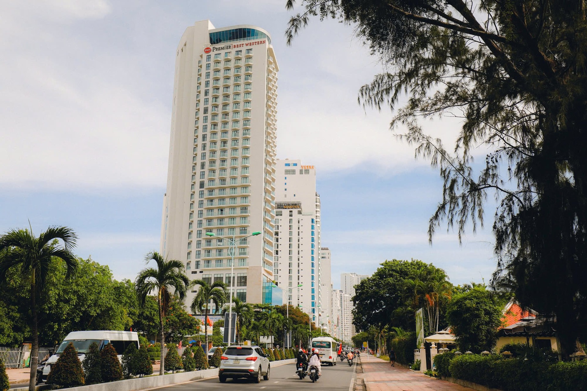 Tập đoàn Sun Group “dừng chân” tại một tỉnh ven biển miền Trung để nghiên cứu thực hiện hàng loạt dự án quy mô nghìn tỷ- Ảnh 1.