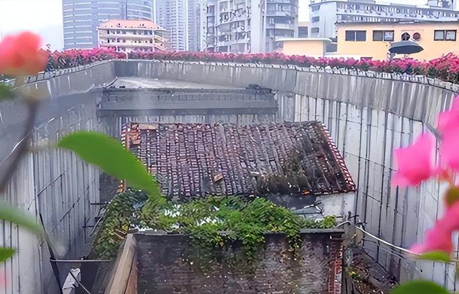 Nhà rộng chưa đến 30m2 được đền bù 28 tỷ đồng nhưng gia chủ vẫn quyết không di dời, lớn tiếng khẳng định: “Tôi xứng đáng được bồi thường 52 tỷ”- Ảnh 3.