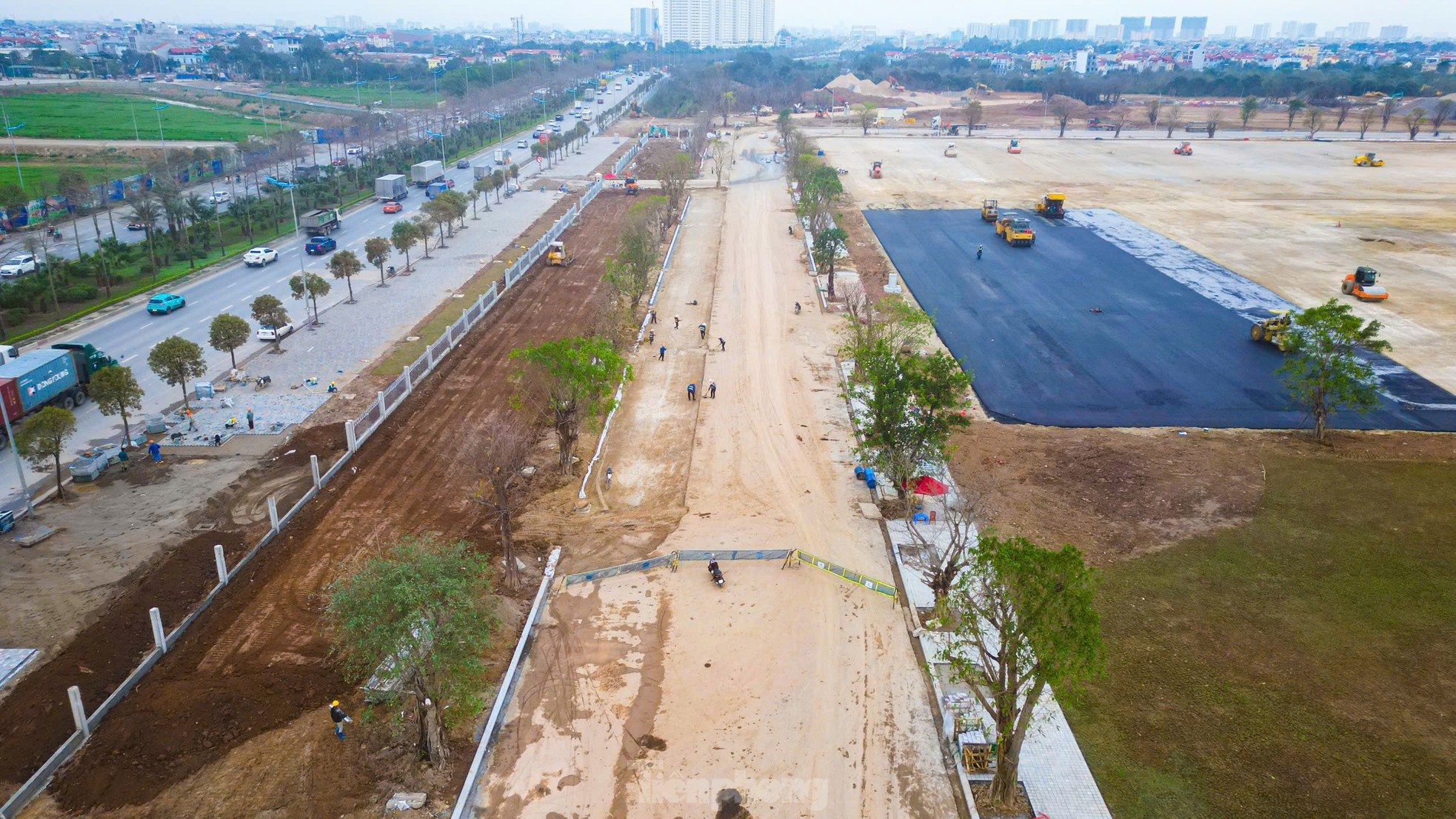 Trung tâm hội chợ Triển lãm Quốc gia hơn 7.000 tỷ đồng dần lộ hình hài- Ảnh 10.