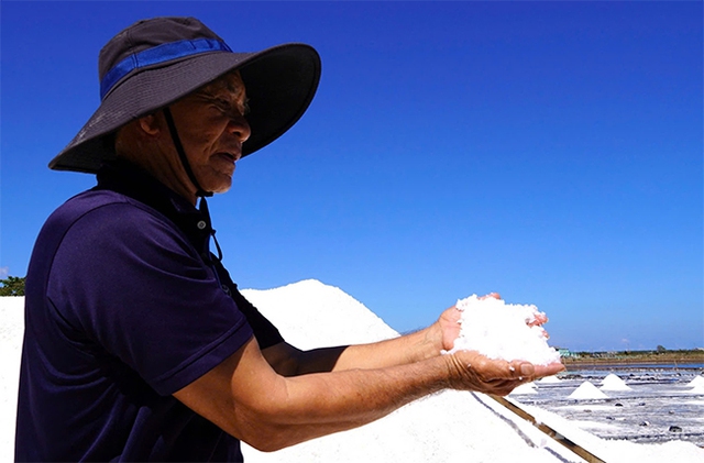 "Hạt ngọc của biển" chứa đựng sức sống mãnh liệt của đất trời và con người Việt Nam, "bay" khắp thế giới- Ảnh 3.