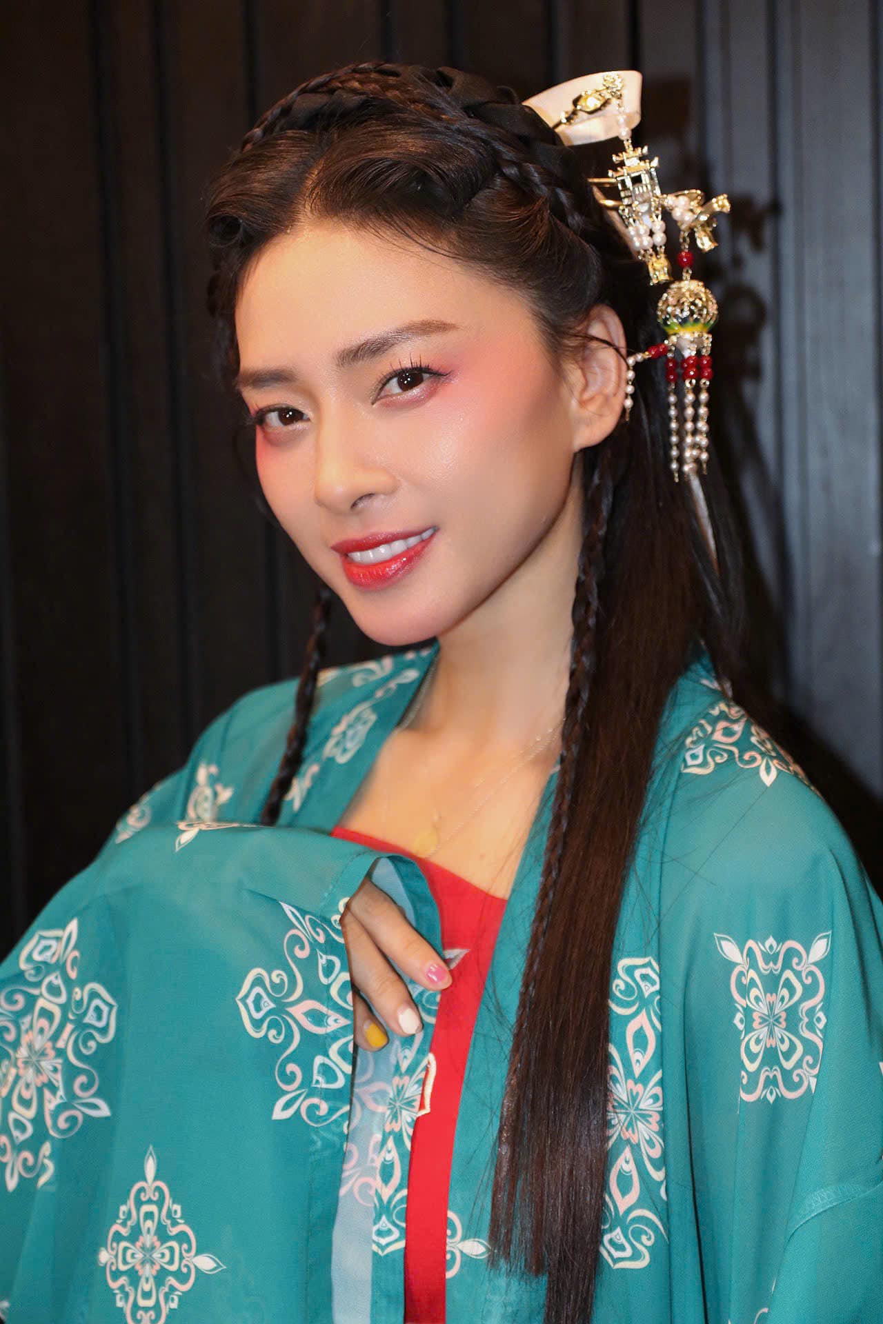 Kinh ngạc nhan sắc không đổi của Ngô Thanh Vân qua chùm ảnh từ quá khứ đến hiện tại, bí quyết không chỉ đến từ ăn uống hay tập luyện đều đặn- Ảnh 5.