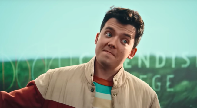 Tuổi 40 xem phim Sex Eduation, tôi giật mình nhận ra 1 chân lý hiển nhiên: Mối quan hệ với con cái từ "thù hẳn" bỗng hóa tươi đẹp!- Ảnh 1.