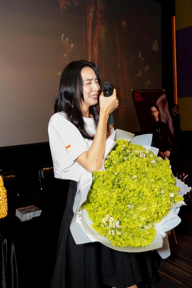 Nghịch lý của Hoa hậu Thuỳ Tiên: Không ăn được rau nhưng lại tích cực... quảng cáo kẹo rau- Ảnh 4.