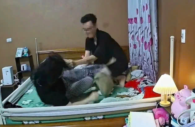 Công an vào cuộc vụ DJ Ximer đánh vợ mới sinh tới tấp- Ảnh 1.