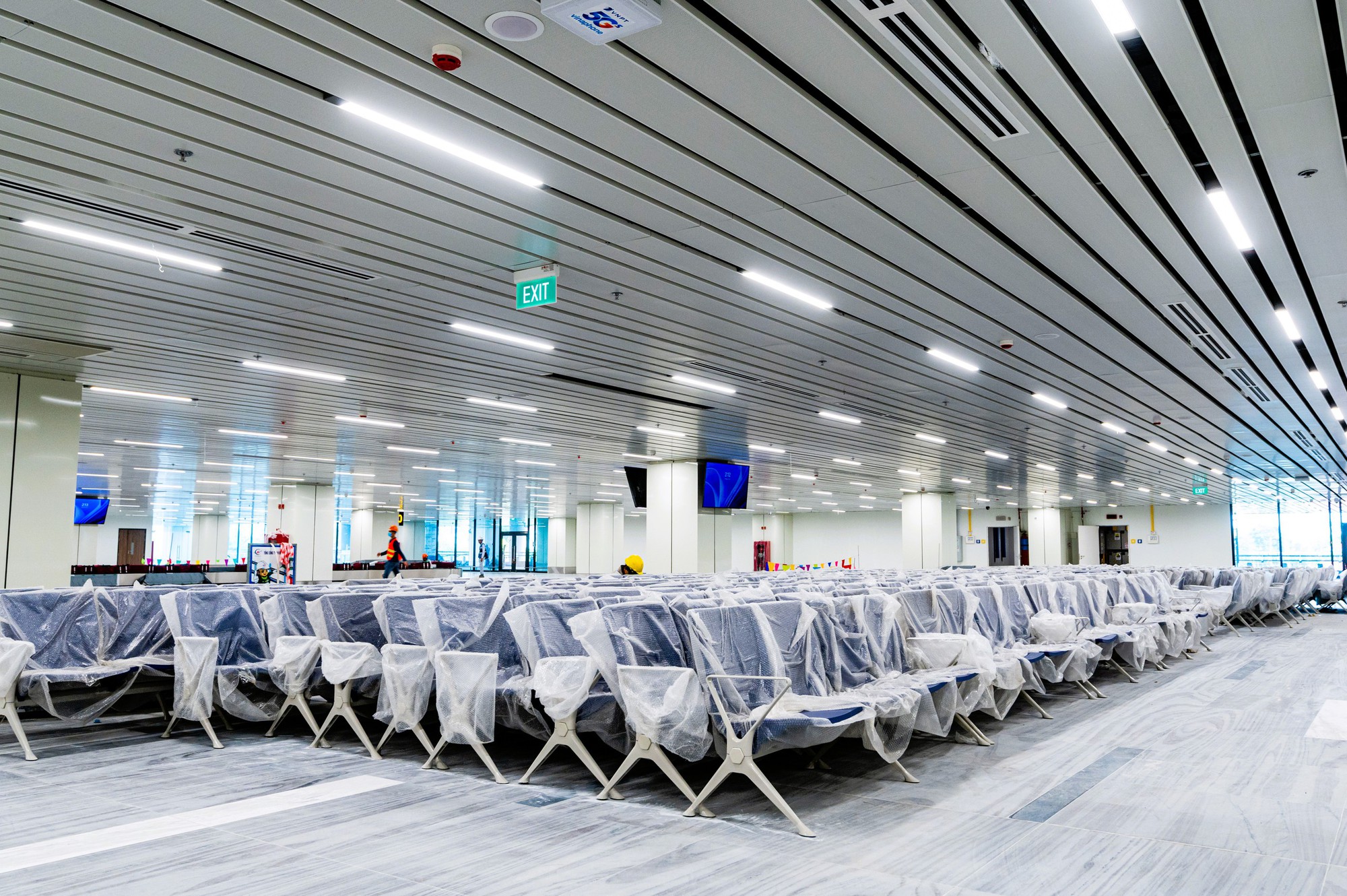 Cận cảnh nhà ga T3 Tân Sơn Nhất và những lưu ý quan trọng- Ảnh 7. Cận cảnh nhà ga T3 Tân Sơn Nhất và những lưu ý quan trọng- Ảnh 7.