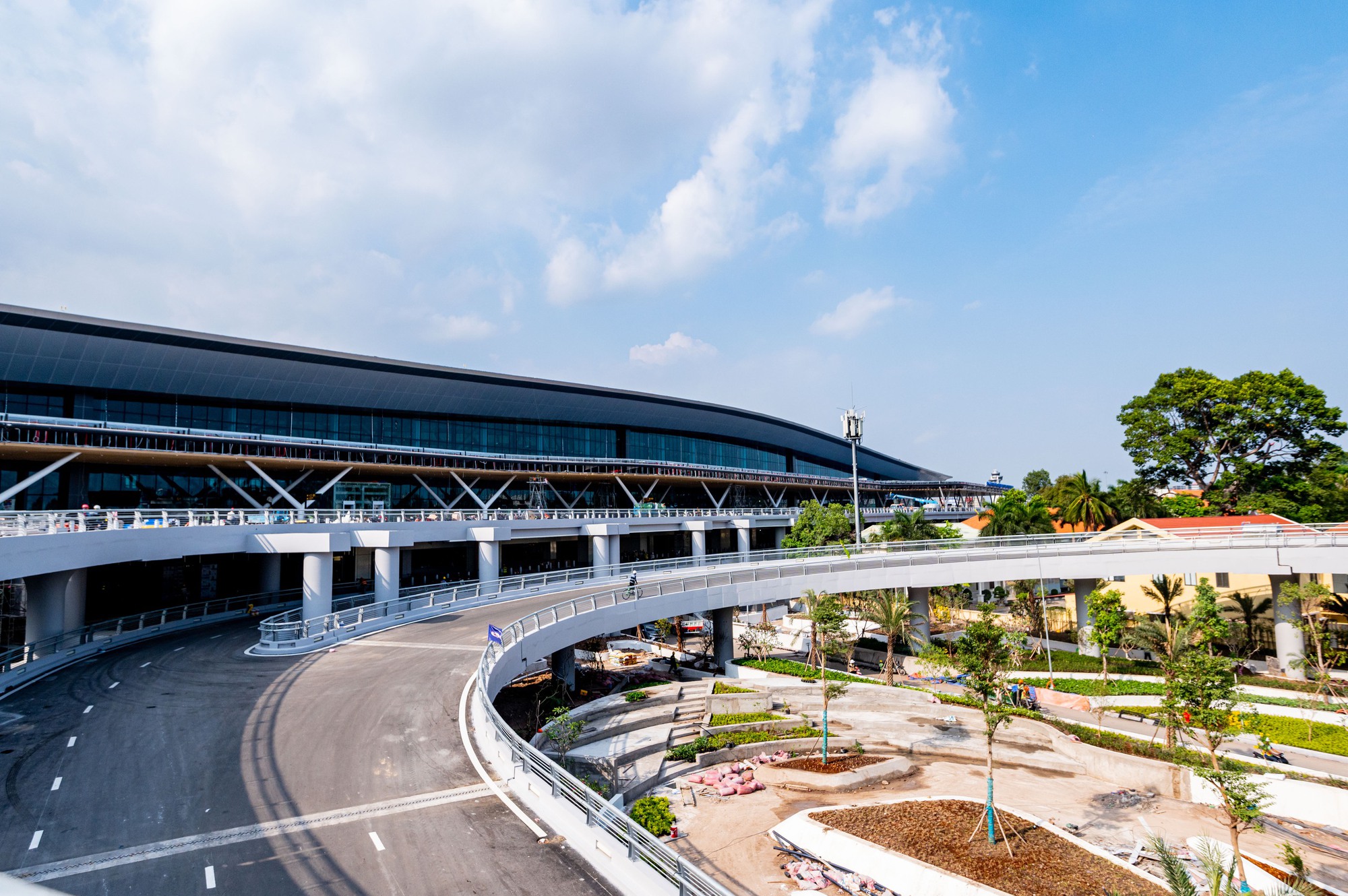 Cận cảnh nhà ga T3 Tân Sơn Nhất và những lưu ý quan trọng- Ảnh 13. Cận cảnh nhà ga T3 Tân Sơn Nhất và những lưu ý quan trọng- Ảnh 13.