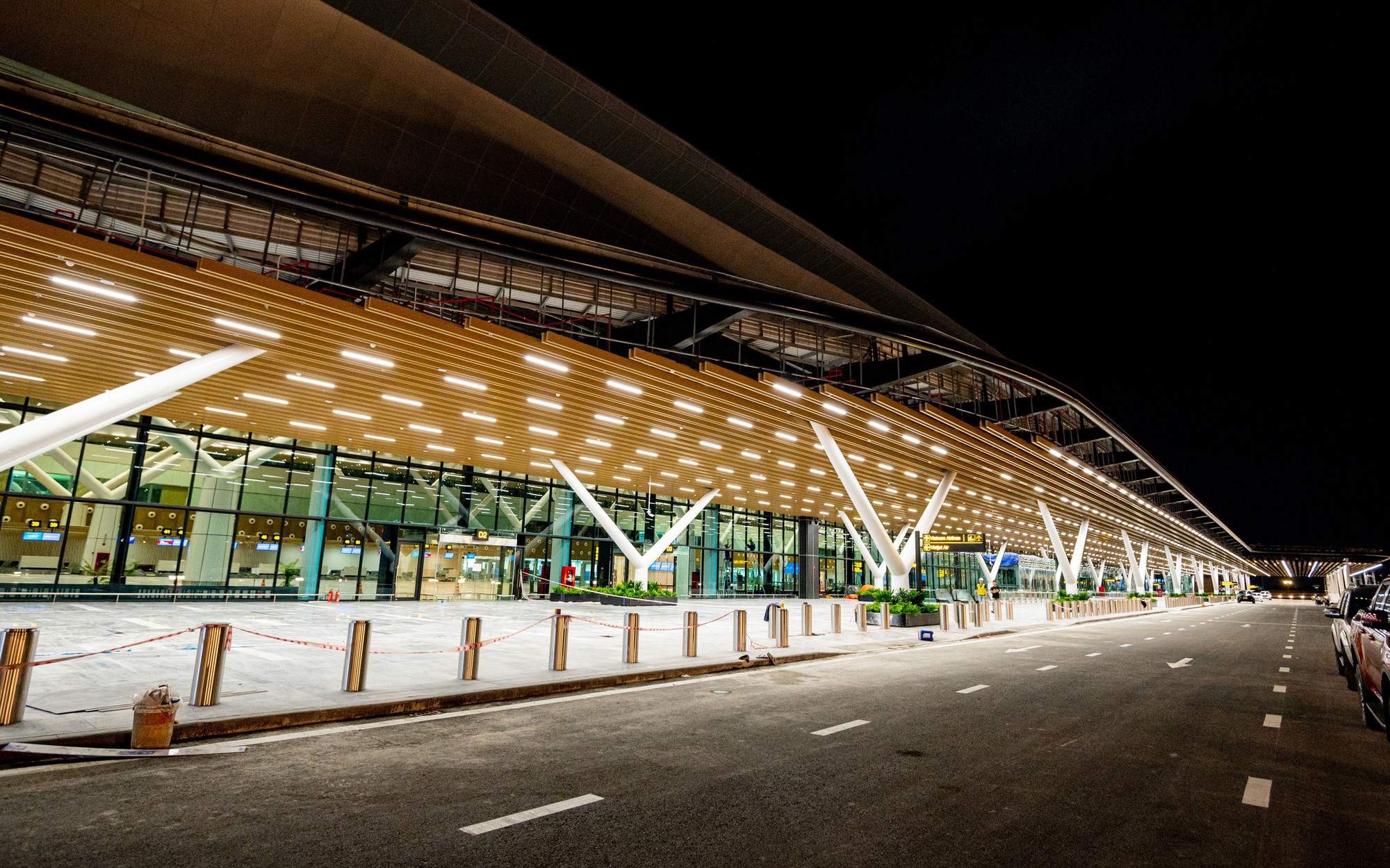Cận cảnh nhà ga T3 Tân Sơn Nhất và những lưu ý quan trọng- Ảnh 4. Cận cảnh nhà ga T3 Tân Sơn Nhất và những lưu ý quan trọng- Ảnh 4.