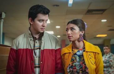 Thức đêm xem 'Sex Education', nhờ 1 CÂU THOẠI đắt giá mà tôi thêm yêu làn da nâu của mình, không còn buồn khi bị chọc ghẹo, chê bai- Ảnh 1.