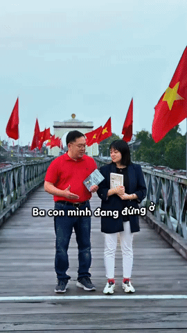Cây cầu "dài nhất trong lịch sử" trở thành điểm đến hot dịp 30/4: Chúng ta chỉ mất 2 phút để chạy qua, nhưng ông cha ta mất đến 21 năm để nối liền đôi bờ Nam-Bắc!- Ảnh 1. Cây cầu "dài nhất trong lịch sử" trở thành điểm đến hot dịp 30/4: Chúng ta chỉ mất 2 phút để chạy qua, nhưng ông cha ta mất đến 21 năm để nối liền đôi bờ Nam-Bắc!- Ảnh 1.