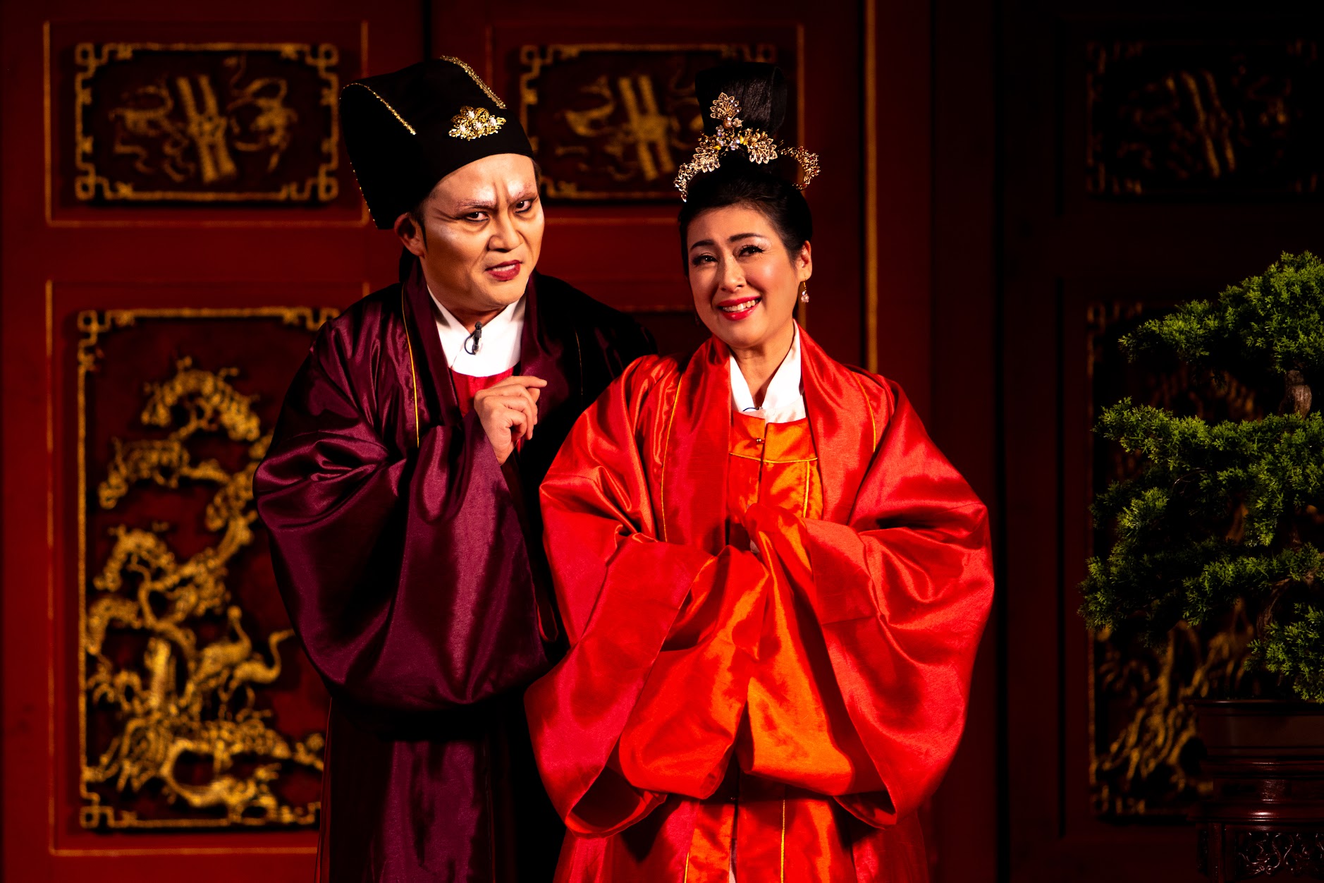 ‘Lệ Chi Viên’ – Bi kịch lịch sử được kể lại bằng ngôn ngữ sân khấu đương đại- Ảnh 7. ‘Lệ Chi Viên’ – Bi kịch lịch sử được kể lại bằng ngôn ngữ sân khấu đương đại- Ảnh 7.