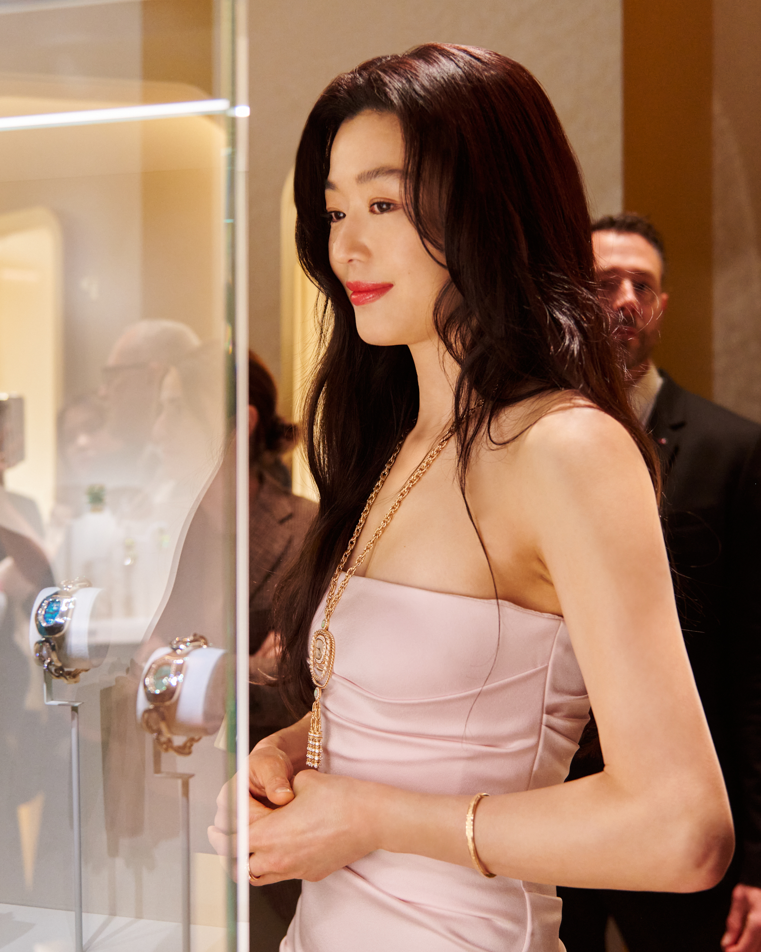 HOT: Piaget bổ nhiệm nữ diễn viên Hàn Quốc Gianna Jun làm Đại sứ Toàn cầu- Ảnh 3.