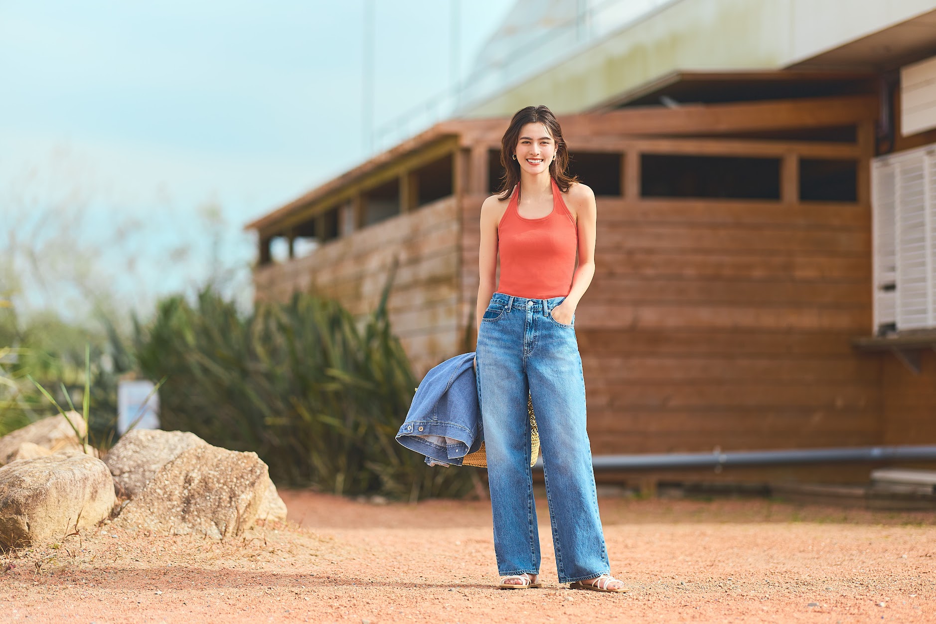 Giải mã Bra Top của Uniqlo: Từ chiếc áo dây cúp ngực có thể tháo rời đến biểu tượng vượt thoát khỏi những quy tắc nghiêm ngặt của thời trang- Ảnh 7. Giải mã Bra Top của Uniqlo: Từ chiếc áo dây cúp ngực có thể tháo rời đến biểu tượng vượt thoát khỏi những quy tắc nghiêm ngặt của thời trang- Ảnh 7.