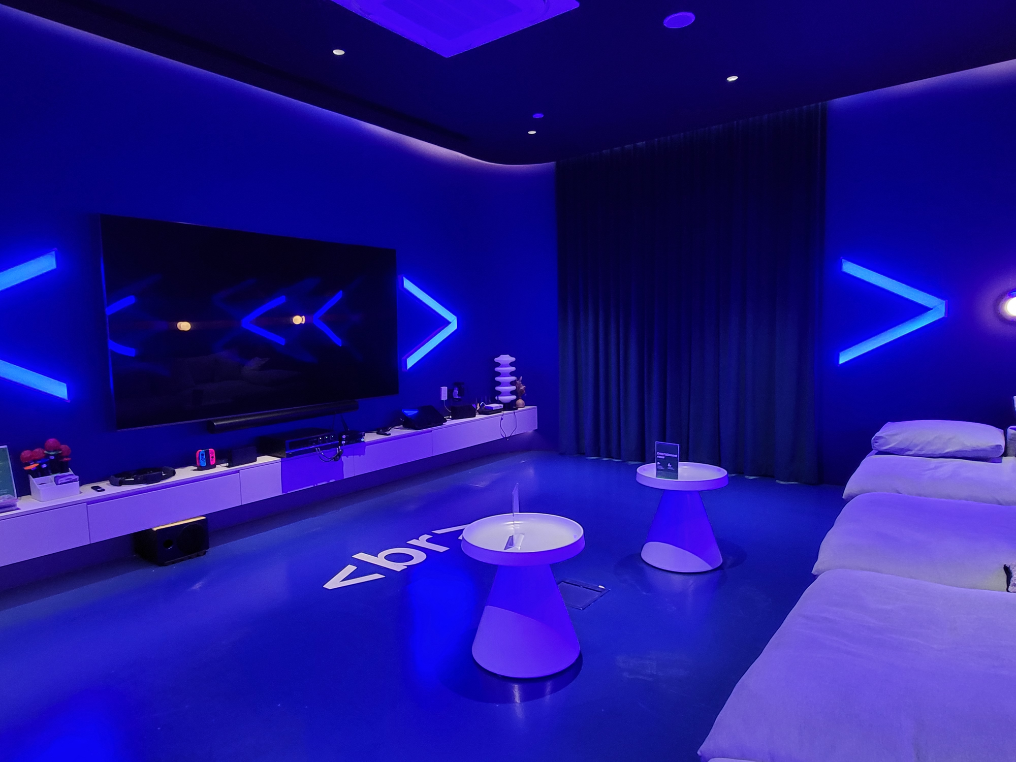 Bên trong trụ sở chính của Grab tại Singapore: Bố trí từ phòng gym, phòng karaoke đến 