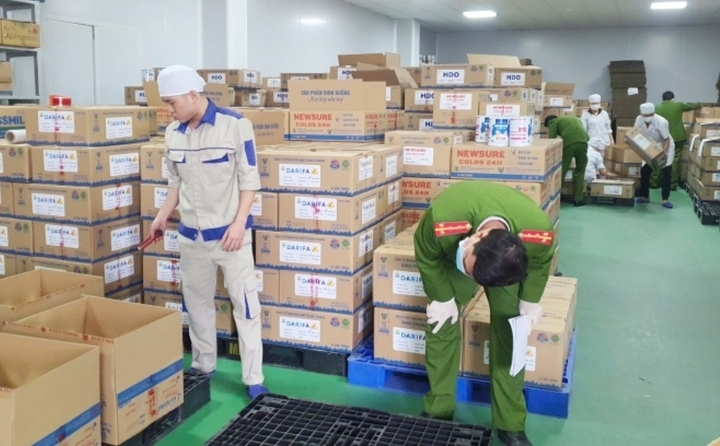 Sở Công Thương Hà Nội 4 năm chưa kiểm tra doanh nghiệp làm sữa giả- Ảnh 1. Sở Công Thương Hà Nội 4 năm chưa kiểm tra doanh nghiệp làm sữa giả- Ảnh 1.