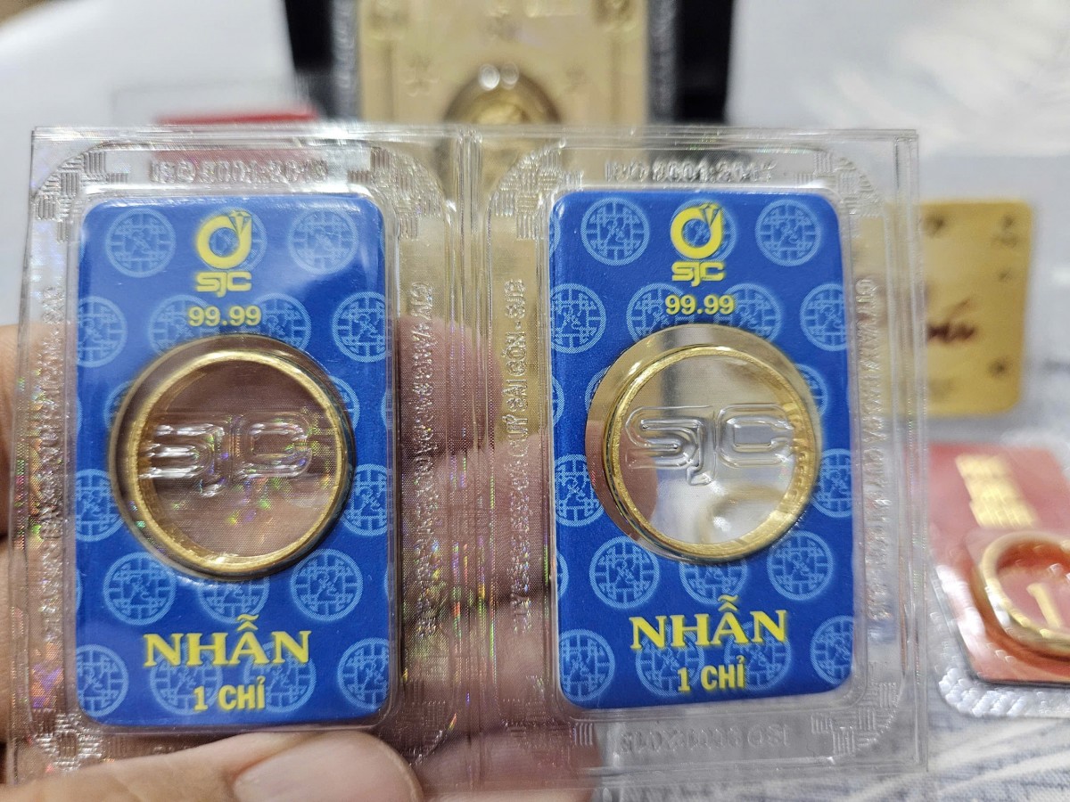 Từ trắng tay lên 2 chỉ: Hành trình Từ trắng tay lên 2 chỉ: Hành trình