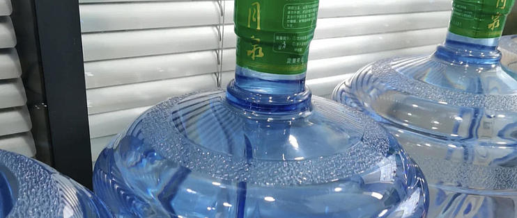 5 vật dụng thiết yếu hàng ngày có vẻ bền này thực chất có "hạn sử dụng" ngắn, cần thay sớm kẻo thành "ổ vi khuẩn"- Ảnh 1.