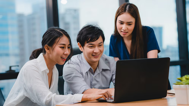 Tư duy như người EQ cao đỉnh chóp: Dù làm việc ở đâu, nếu muốn THÀNH CÔNG cần khắc cốt ghi tâm 3 điều này- Ảnh 1.