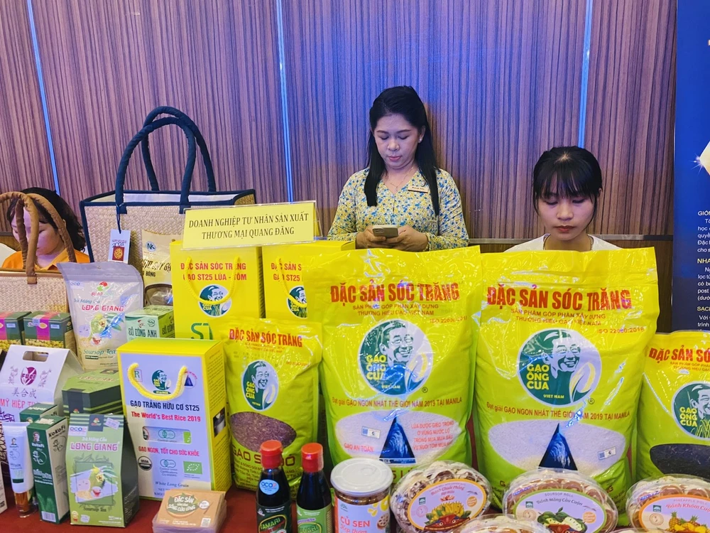 Trồng lúa ST25 lãi cao, nông dân mở rộng diện tích- Ảnh 1. Trồng lúa ST25 lãi cao, nông dân mở rộng diện tích- Ảnh 1.