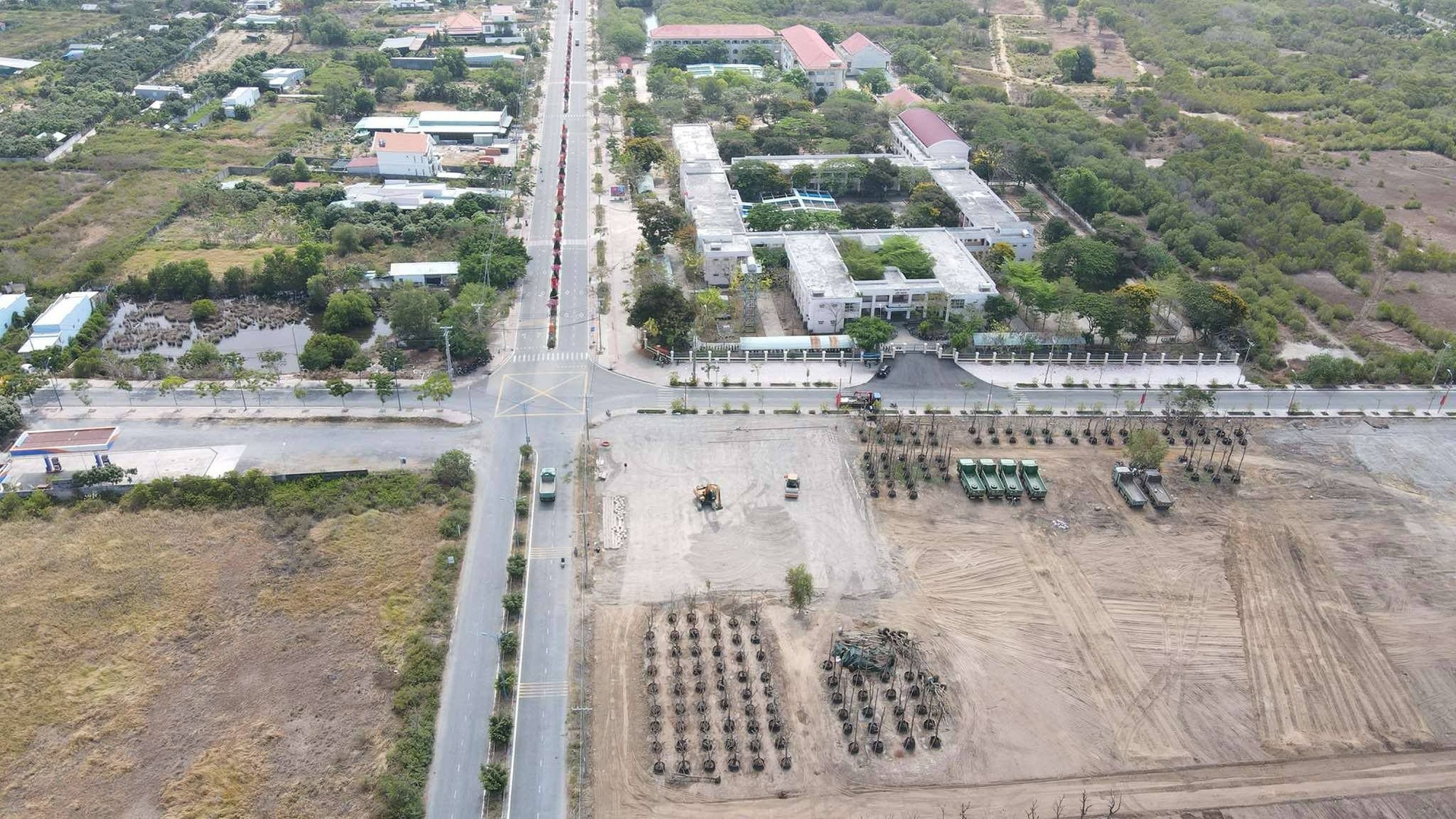 Hình hài siêu đô thị của Vingroup: Kết nối đường sắt đô thị tốc độ 250km/h, loạt công trình chưa từng có- Ảnh 8.