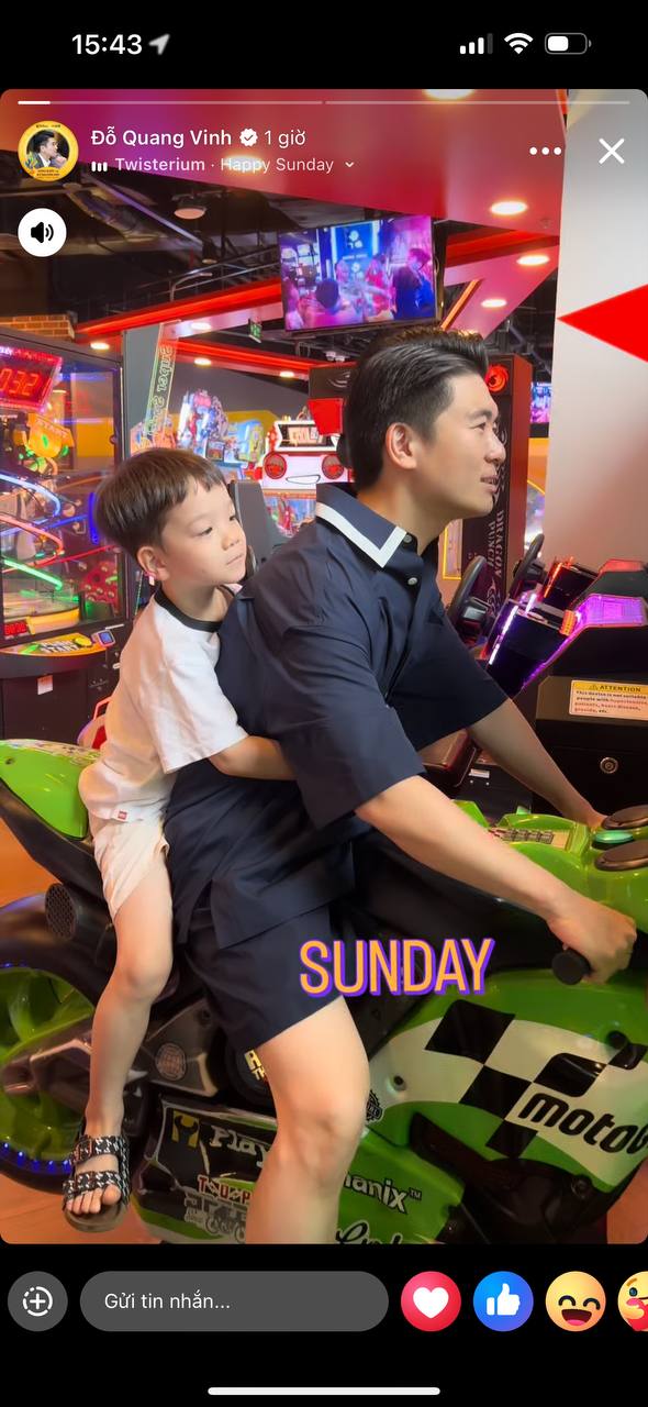 Thiếu gia nhà bầu Hiển tự bóc trần cuộc sống hào môn, xả vai chủ tịch hoá bố đơn thân sẽ thế nào?- Ảnh 1. Thiếu gia nhà bầu Hiển tự bóc trần cuộc sống hào môn, xả vai chủ tịch hoá bố đơn thân sẽ thế nào?- Ảnh 1.