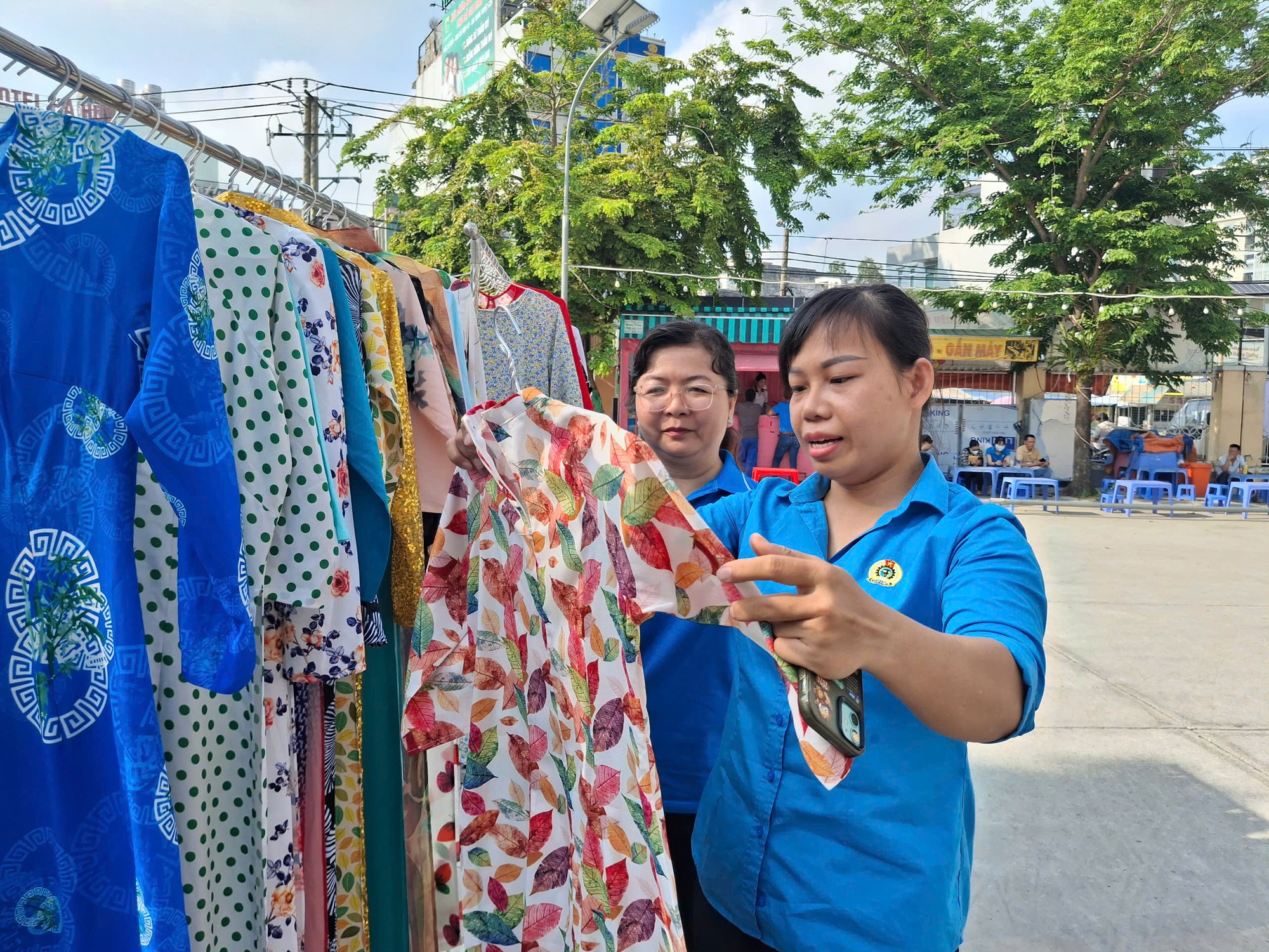 Một công ty ở TP HCM tặng 993 chỉ vàng cho công nhân- Ảnh 4.