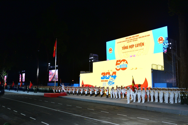 Sôi sục không khí chuẩn bị lễ diễu binh, diễu hành lịch sử 50 năm mới có một lần: 100 triệu dân mong chờ- Ảnh 9.