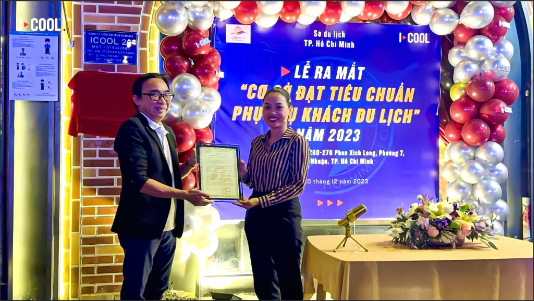 Thành công nhờ tư duy dịch vụ: Karaoke ICOOL đạt chuẩn phục vụ khách du lịch- Ảnh 2. Thành công nhờ tư duy dịch vụ: Karaoke ICOOL đạt chuẩn phục vụ khách du lịch- Ảnh 2.