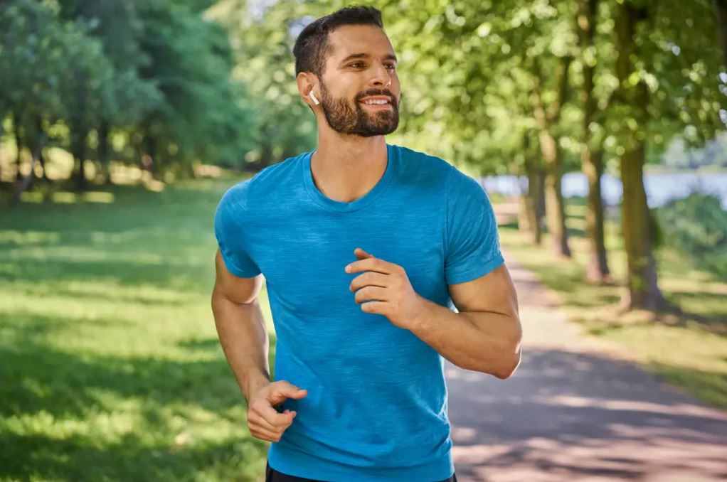 Bài tập tốt hơn chạy bộ trong việc giảm cholesterol: Làm đúng còn nhận thêm loạt lợi ích khác- Ảnh 1.