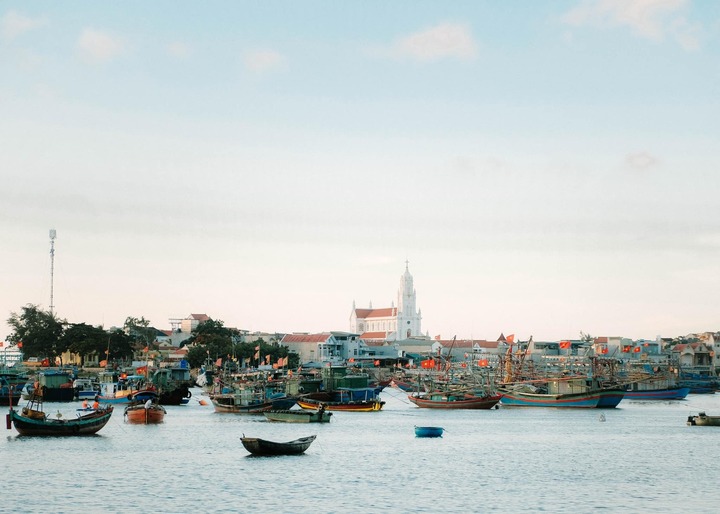 Những địa điểm du lịch 30/4 - 1/5 vừa đẹp vừa không quá đông người- Ảnh 1.