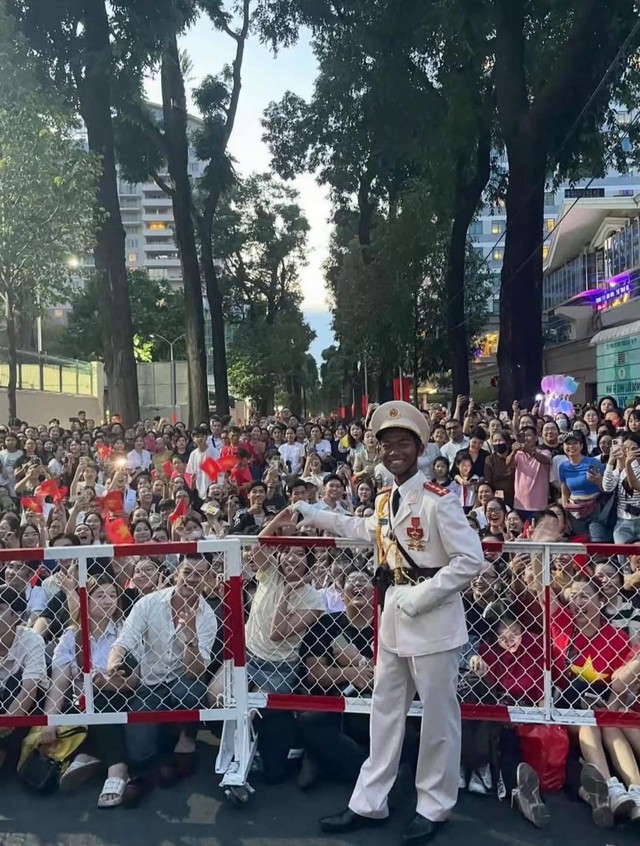 Gặp gỡ Rơ Lan Hưng - chiến sĩ có 