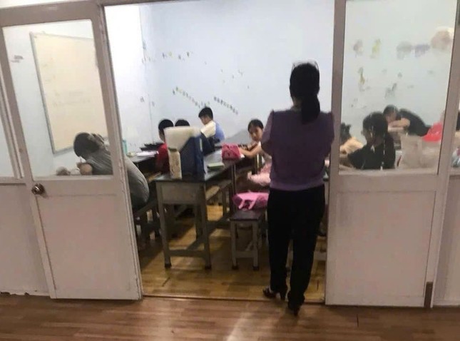 Đình chỉ lớp dạy thêm trá hình dưới mác luyện chữ đẹp- Ảnh 1.