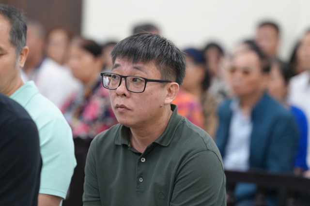 Vụ vận chuyển trái phép 9.500 tỷ đồng qua biên giới: Ông chủ Vàng Phú Cường lĩnh án 14 năm 6 tháng tù- Ảnh 1.