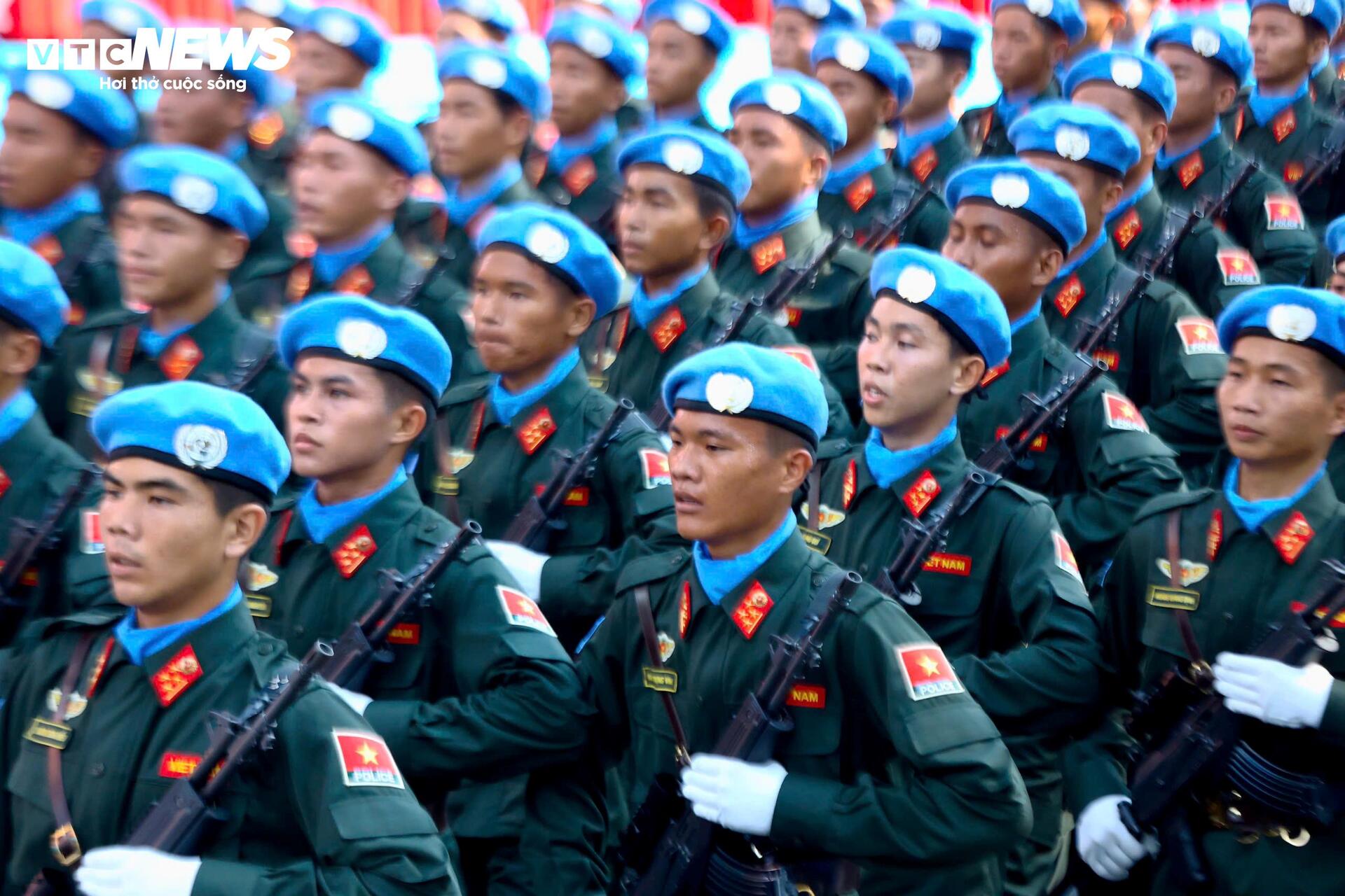 Toàn cảnh tổng duyệt diễu binh, diễu hành kỷ niệm 50 năm Giải phóng miền Nam- Ảnh 16.