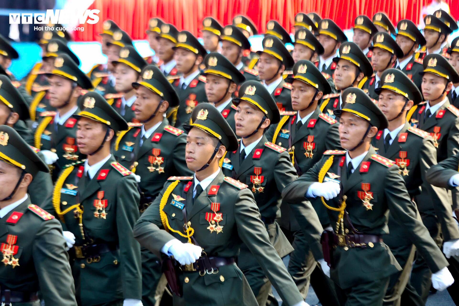 Toàn cảnh tổng duyệt diễu binh, diễu hành kỷ niệm 50 năm Giải phóng miền Nam- Ảnh 11.