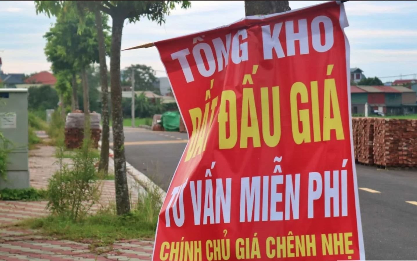 Bất động sản tuần qua: Loạt ông lớn hé mở kế hoạch “khủng” mùa Đại hội đồng Cổ đông; Một huyện của Hà Nội yêu cầu Công ty Lũng Lô 5 báo cáo “gấp” về dự án nghìn tỷ chậm tiến độ- Ảnh 8. Bất động sản tuần qua: Loạt ông lớn hé mở kế hoạch “khủng” mùa Đại hội đồng Cổ đông; Một huyện của Hà Nội yêu cầu Công ty Lũng Lô 5 báo cáo “gấp” về dự án nghìn tỷ chậm tiến độ- Ảnh 8.