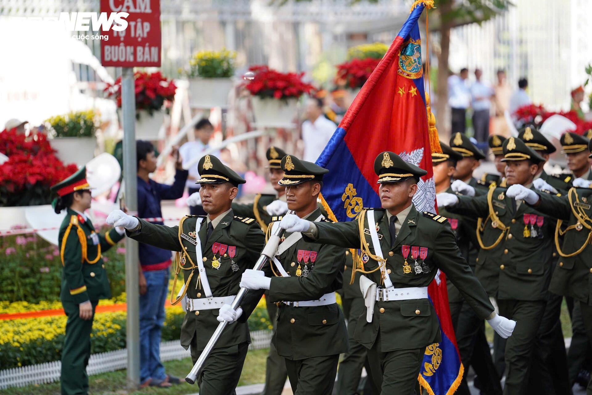 Toàn cảnh tổng duyệt diễu binh, diễu hành kỷ niệm 50 năm Giải phóng miền Nam- Ảnh 22.