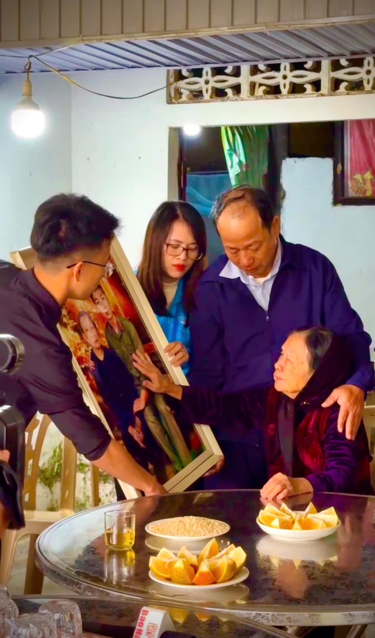 Chàng trai GenZ và hành trình phục dựng gần 7.000 di ảnh liệt sĩ: Vì mỗi bức ảnh là một linh hồn, một cuộc đời, một phần máu thịt của Tổ quốc- Ảnh 4.