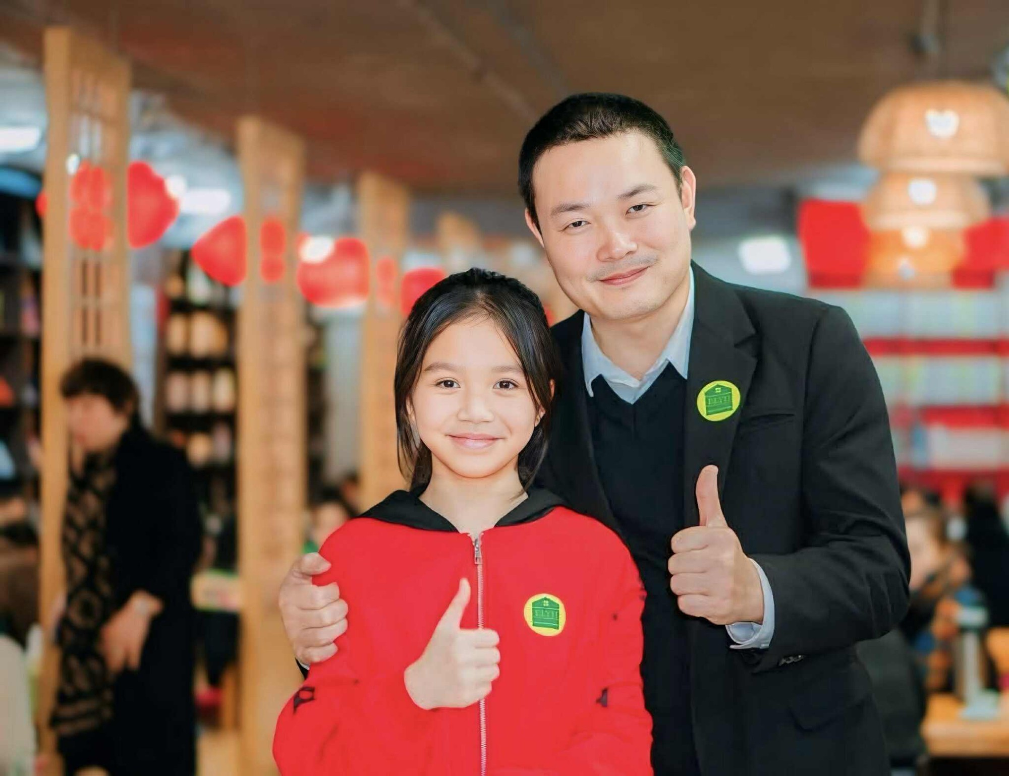 Một nghề bị "đồn" dễ thất nghiệp vì AI "soán ngôi", thầy giáo Hà Nội nói: Làm điều này thì đi đâu cũng được săn đón- Ảnh 1. Một nghề bị "đồn" dễ thất nghiệp vì AI "soán ngôi", thầy giáo Hà Nội nói: Làm điều này thì đi đâu cũng được săn đón- Ảnh 1.