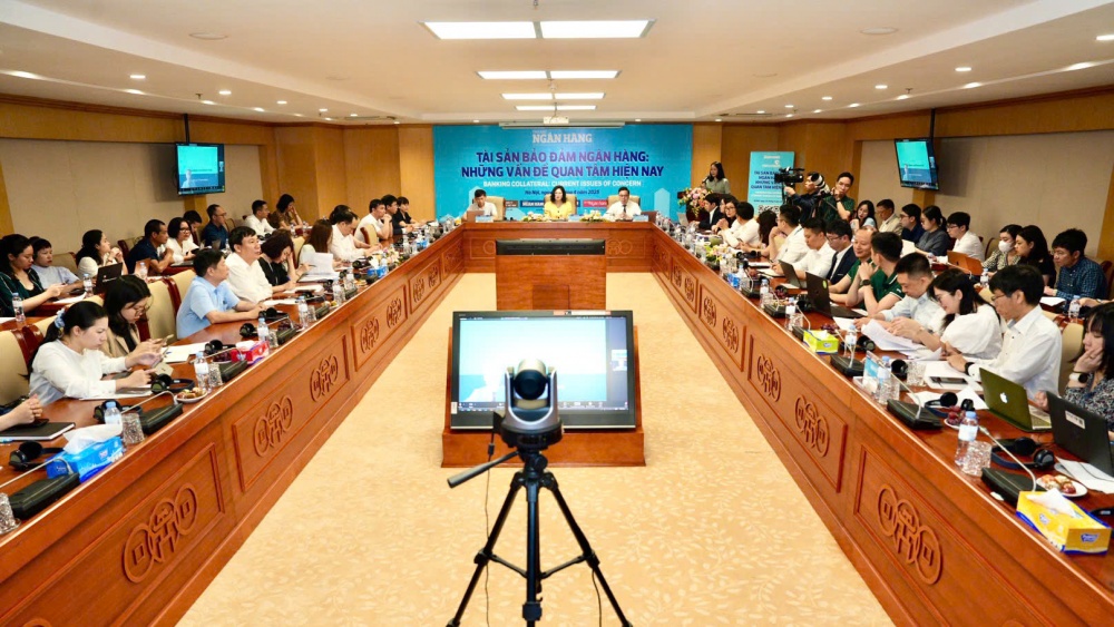 Luật sư Trương Thanh Đức: Tài sản số hôm nay có thể được định giá 30 tỷ và ngân hàng cho vay 10 tỷ, nhưng chỉ cần 1 đêm giá giảm sâu là gây rủi ro mất vốn- Ảnh 1.