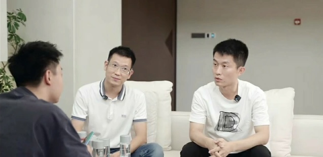 Kinh doanh từ hai bàn tay trắng, 5 năm đạt doanh thu hơn 1000 tỷ đồng: Ít vốn nên phải tìm cách len qua khe cửa hẹp để không bị các ‘ông lớn’ đè bẹp!- Ảnh 1.