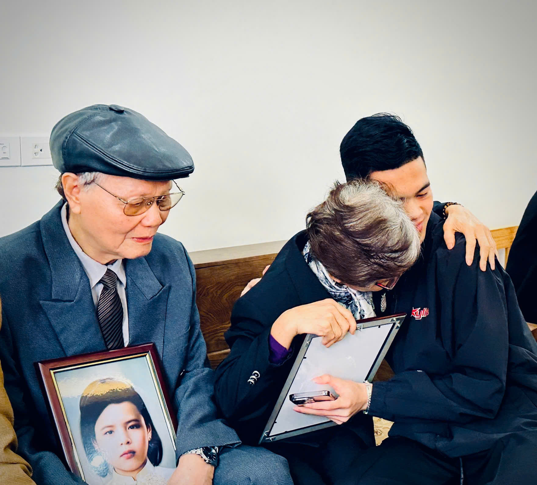 Chàng trai GenZ và hành trình phục dựng gần 7.000 di ảnh liệt sĩ: Vì mỗi bức ảnh là một linh hồn, một cuộc đời, một phần máu thịt của Tổ quốc- Ảnh 18.