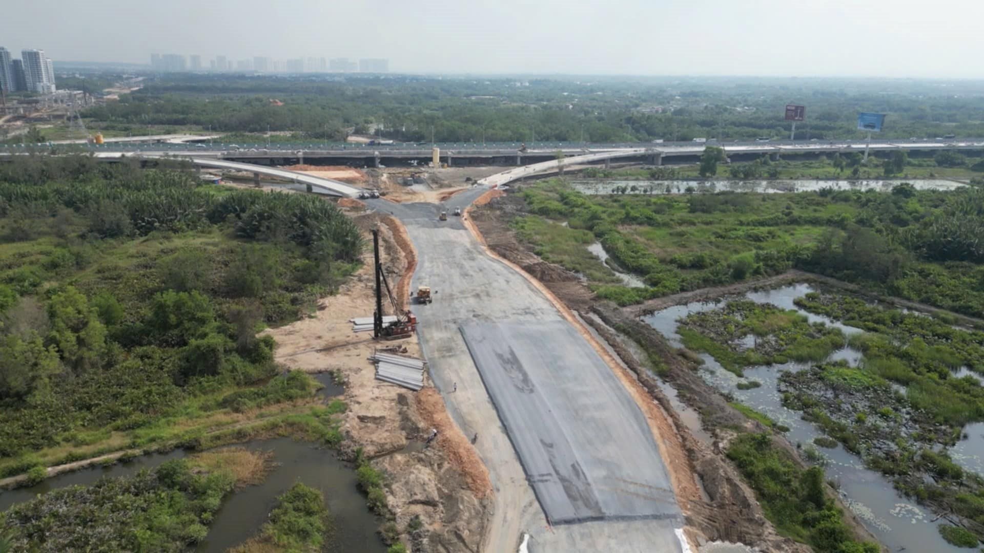 Ngắm cây cầu 7.000 tỷ đồng thông xe chào mừng đại lễ 30/4 - 1/5, vượt tiến độ 3 tháng so với hợp đồng- Ảnh 6.