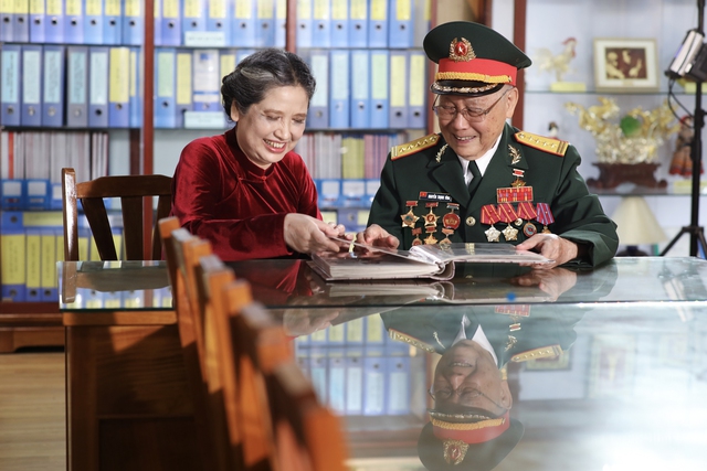 Nhà giáo Nhân dân làm Hiệu trưởng từ năm 20 tuổi: “Tuổi 92, tôi vẫn làm việc mỗi ngày dù thứ Bảy hay Chủ Nhật”- Ảnh 7.