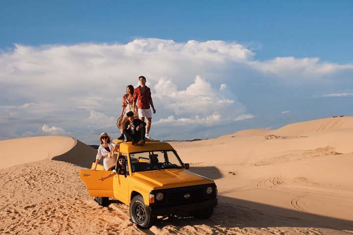 Xu hướng du lịch 2-3 nơi cho bõ 5 ngày nghỉ lễ của giới trẻ- Ảnh 2.