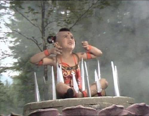 Sự thật sốc: Hồng Hài Nhi không phải một cậu bé trẻ tuổi như chúng ta lầm tưởng- Ảnh 2.