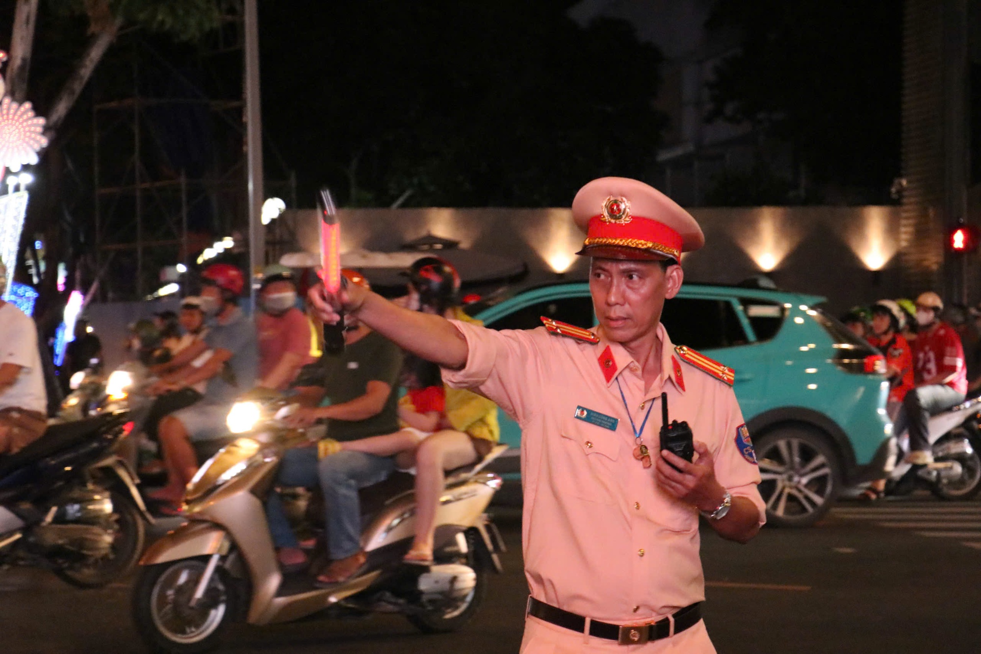 Tối 30-4, TP HCM cấm hơn 20 tuyến đường trung tâm- Ảnh 2.