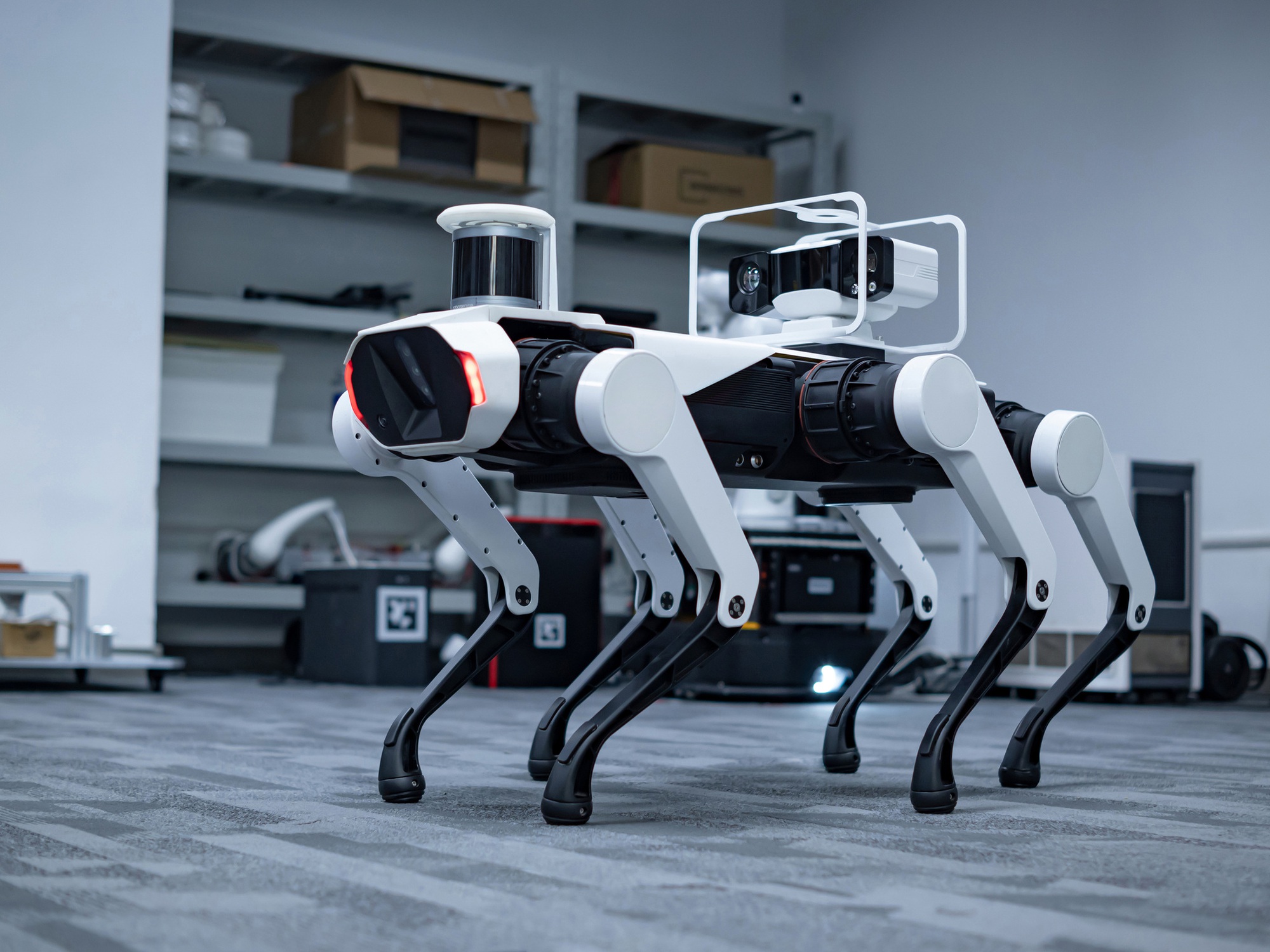 Lenovo dùng robot chó 6 chân tích hợp AI để bảo vệ chùa tháp gỗ cao nhất thế giới- Ảnh 3. Lenovo dùng robot chó 6 chân tích hợp AI để bảo vệ chùa tháp gỗ cao nhất thế giới- Ảnh 3.