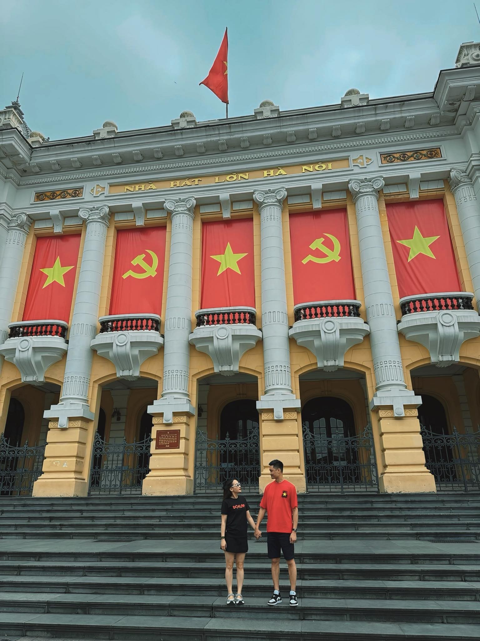 Nghệ sĩ xuống đường mừng đại lễ 30/4- Ảnh 11. Nghệ sĩ xuống đường mừng đại lễ 30/4- Ảnh 11.