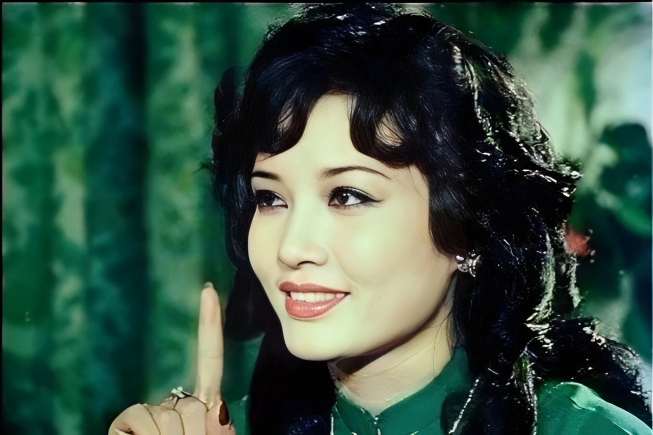 Nữ tình báo "Biệt động Sài Gòn": Sống một mình trong nhà ở Quận 1, U70 vẫn làm móng, mặc sành điệu- Ảnh 1.